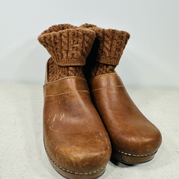 Brown Leather Clog Boots with Knit Cuff size 39-8 new - Picture 2 of 6